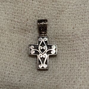 Cross pendant